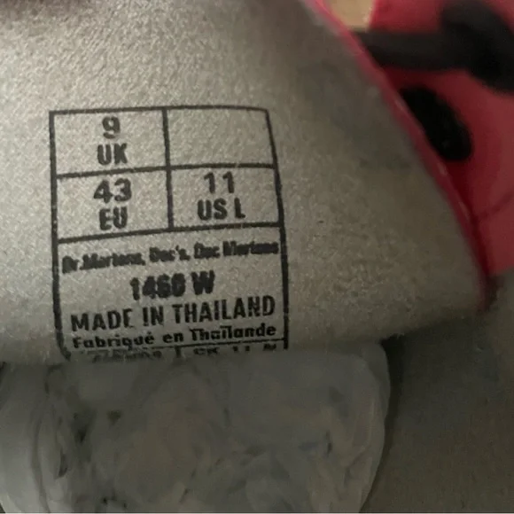 Dr. Martens Patent Pink Leather Lace-Up Boots 1460W. Size 11 - Picture 10 of 10